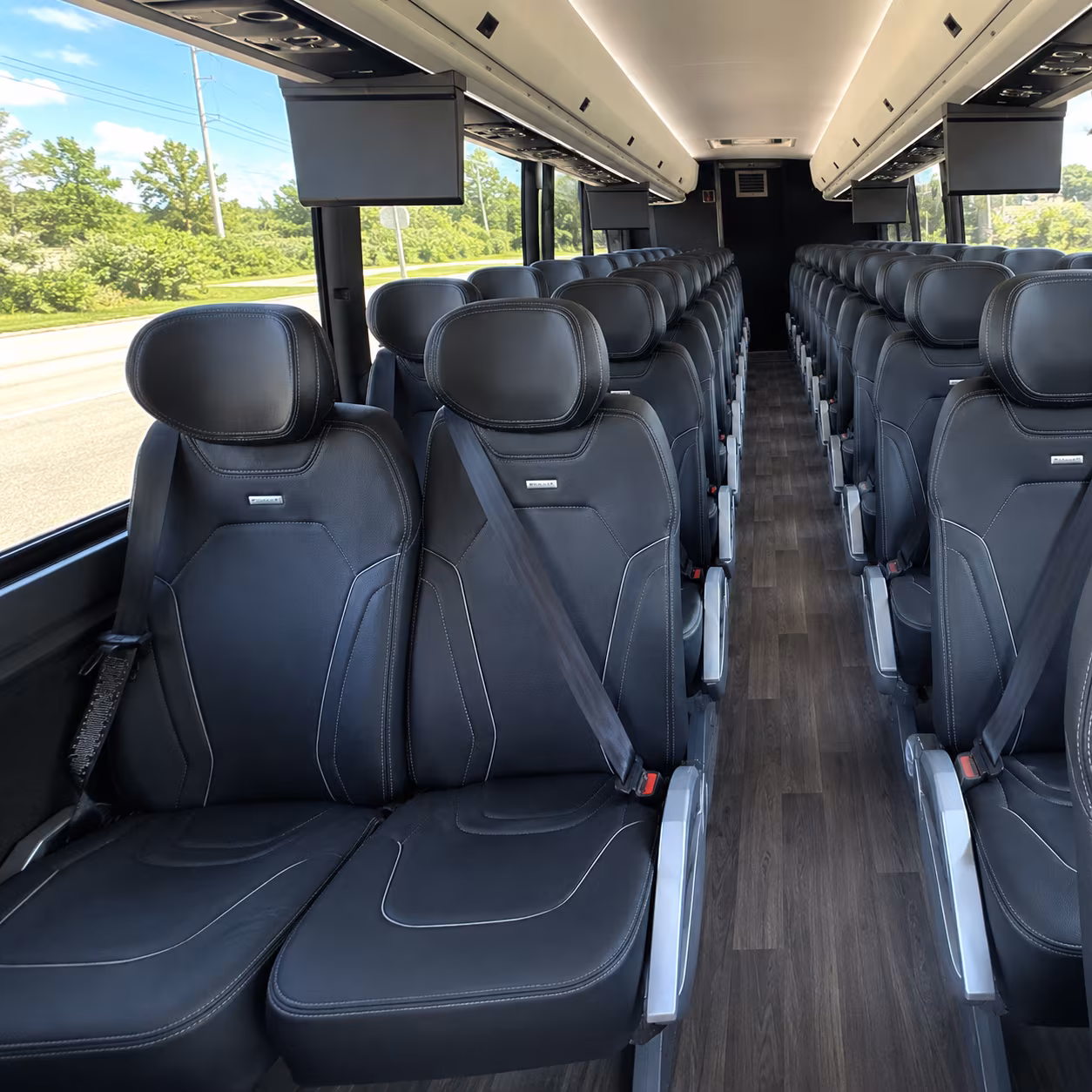 blog rent a bus to loandepot park hero