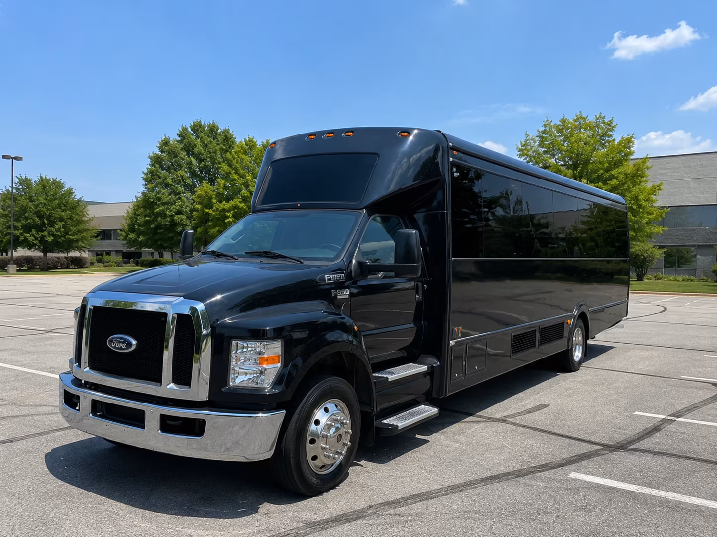 bus rentals for bands performers and music groups traveling from hialeah