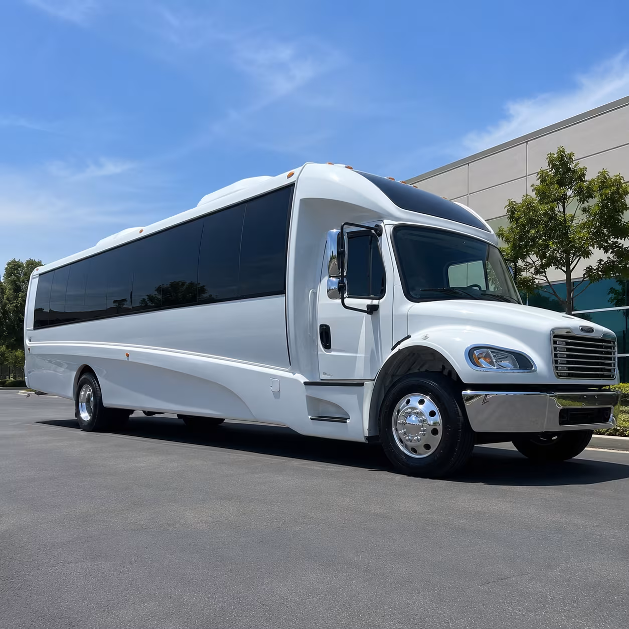 hialeah 18 passenger minibus