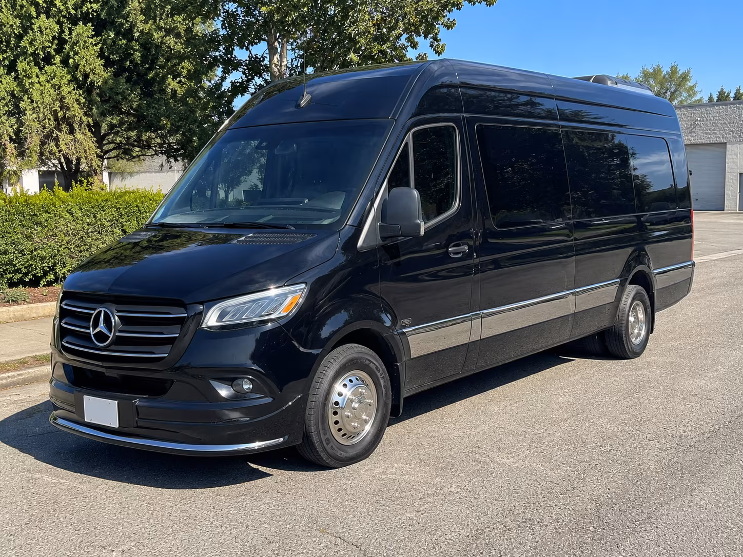 sprinter van and minibus rentals for hialeah executive teams